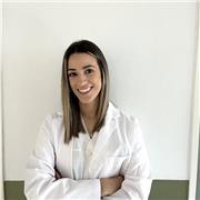 Soy graduada en nutrición humana y dietética, actualmente trabajo como Nutricionista por las mañanas en el hospital.